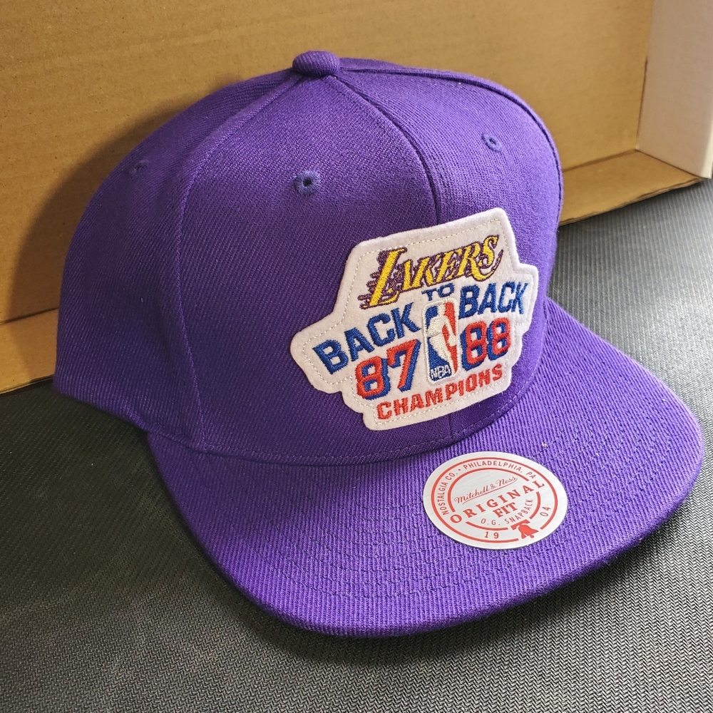 MITCHELL & NESS LOS ANGELES LAKERS 87-88 Champions Hardwood Classics Snapback